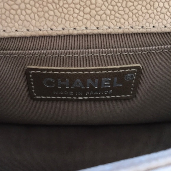❤️SOLD! ❤️ Authentic CHANEL Small Boy Bag - Picture 5 of 8